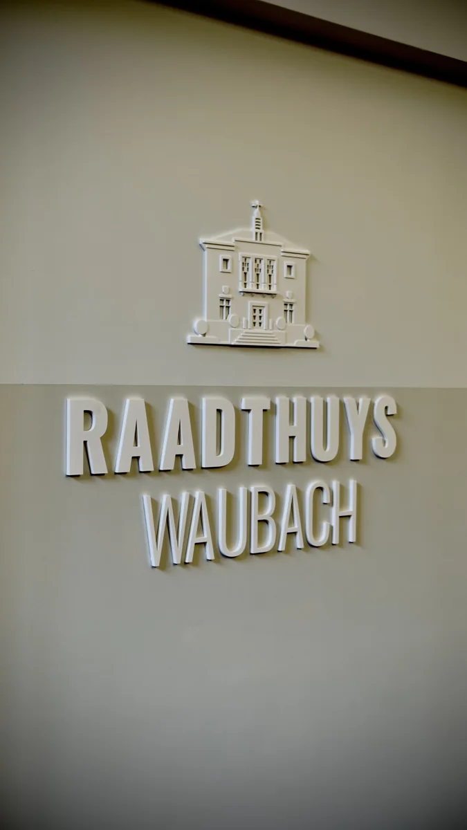 Raadthuys Waubach — werk van Brandinarry